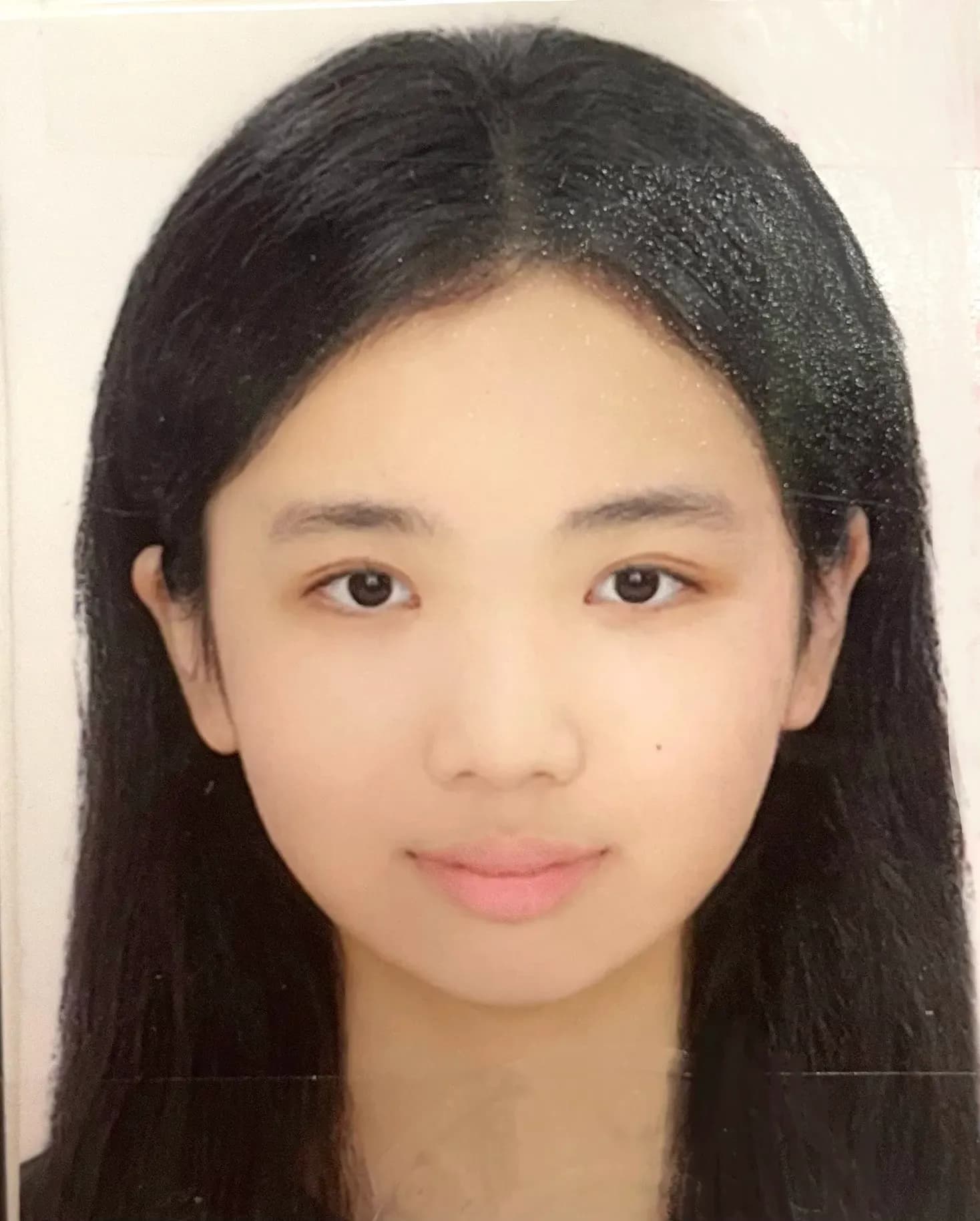 홍○○